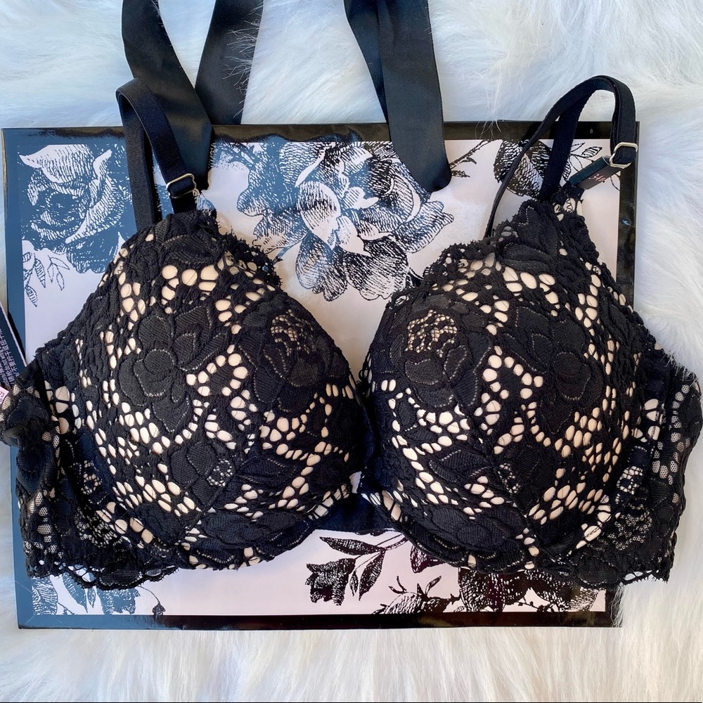 NWT ✨ VS Very Sexy Push Up